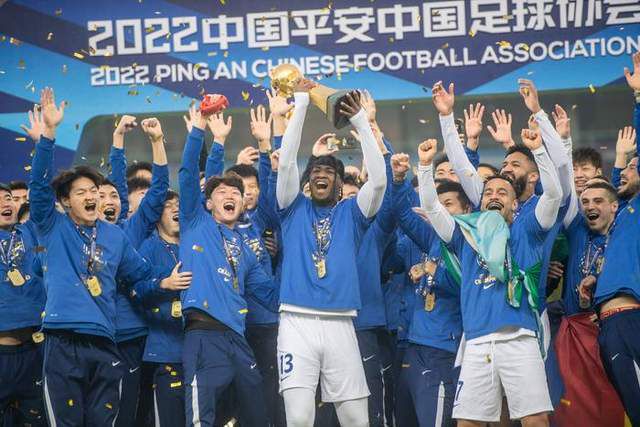 20岁年轻人